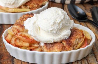 Cinnamon Apple Cobbler – Barefeet within the...