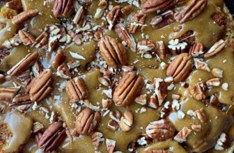CARAMEL PECAN CORNBREAD PUDDING – The Southe...