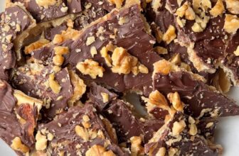SALTINE CRACKER TOFFEE – The Southern Girl C...