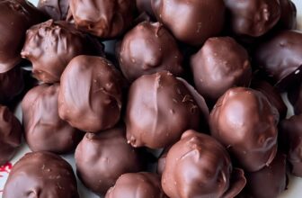 CRUNCHY PEANUT BUTTER BALLS – The Southern W...