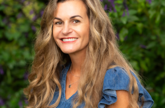 Episode #149: “Scrolling & Self-Esteem:...