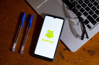 ‘TikTok Refugees’ are studying Mandari...