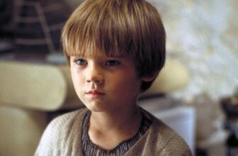 Jake Lloyd Talks Psychological Well being, Reconne...