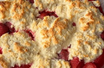 STRAWBERRY COBBLER – The Southern Woman Cook...