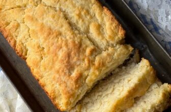 This Biscuit Bread Is Swimming in Butter for a Mot...