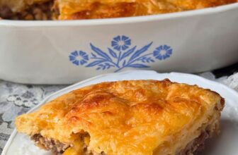 Unattainable Chili Pie (Straightforward Bisquick R...