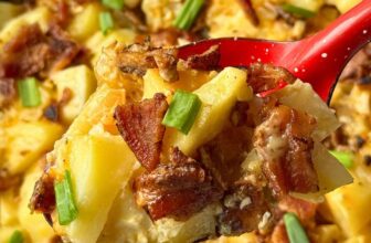 Mississippi Mud Potatoes Recipe (Loaded Potato Cas...