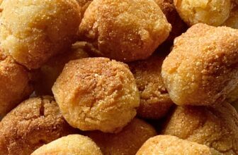 Grandma’s Scorching Water Cornbread (Crispy Outd...