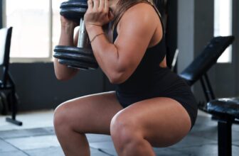 How you can Do Squats: Newbie-Pleasant Variations ...